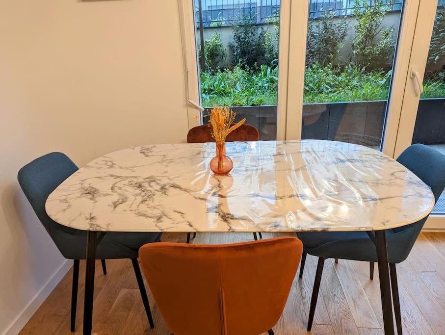 Charmant T2 Tout Neuf Avec Parking Plaisir Exteriör bild